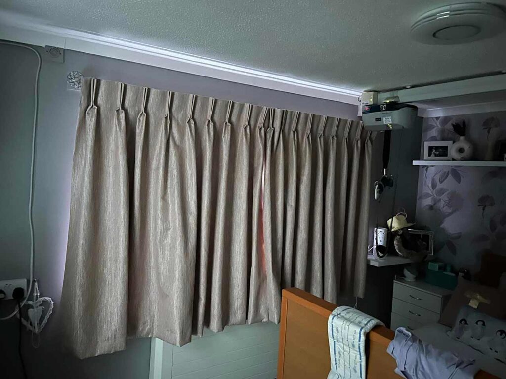 Made to measure curtains caerphilly